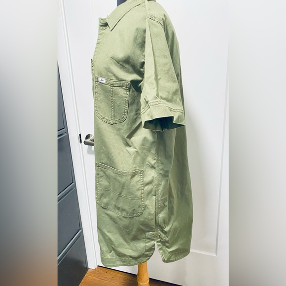 Lee Tops - New Lee Brand green soft cotton long button down Top